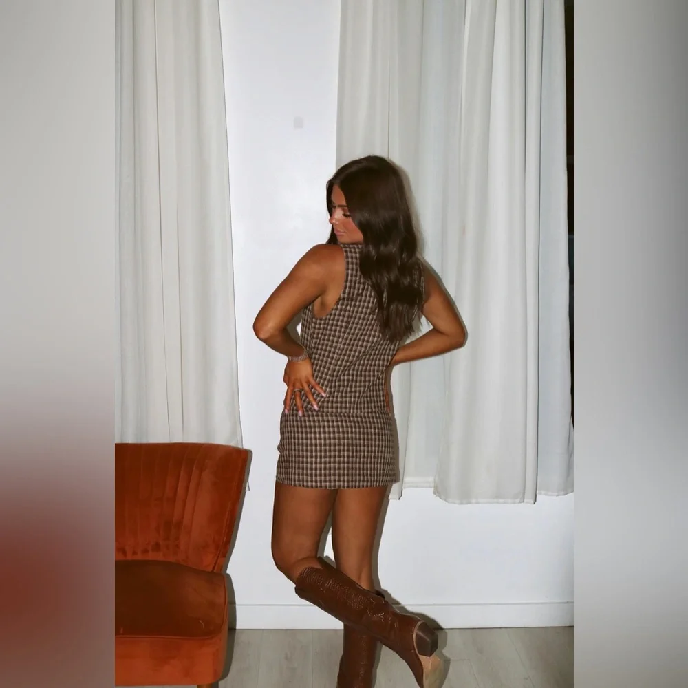 Chocolate Plaid Skirt Set - Picture 4 of 6